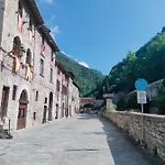 Raphael House Gubbio