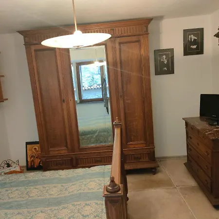 Alojamento de Acomodação e Pequeno-almoço Raphael House