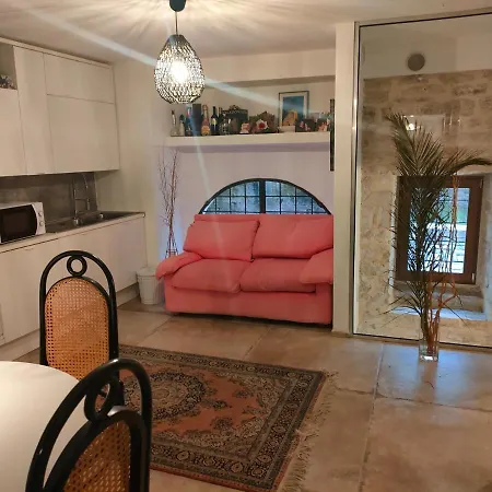 Raphael House * Gubbio