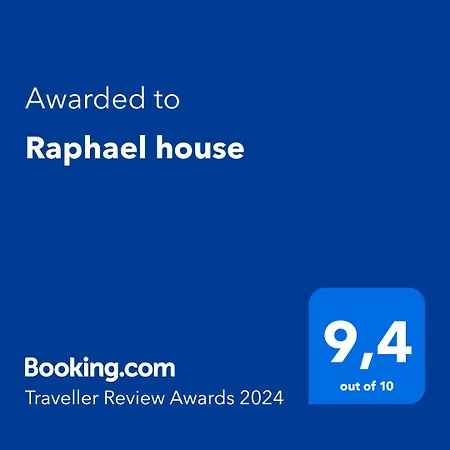 Alojamento de Acomodação e Pequeno-almoço Raphael House 3*